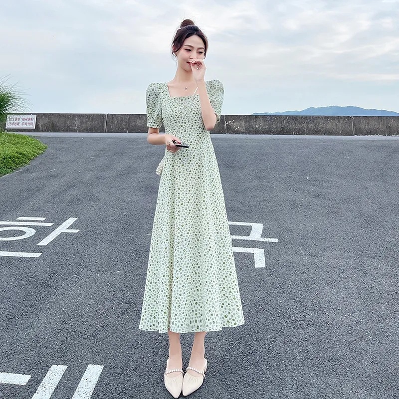 [KIRIM 24 JAM] Gaun Korea Midi - Kerah Boneka + Renda Bunga Slim Fit