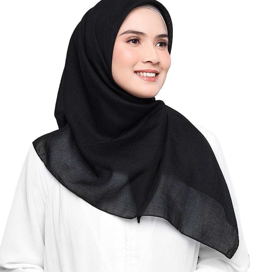 ← Elzatta Scarf Segi Empat Obelia Samida ←