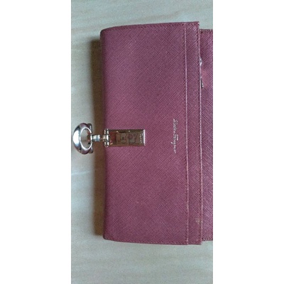 Dompet Salvatore Ferragamo