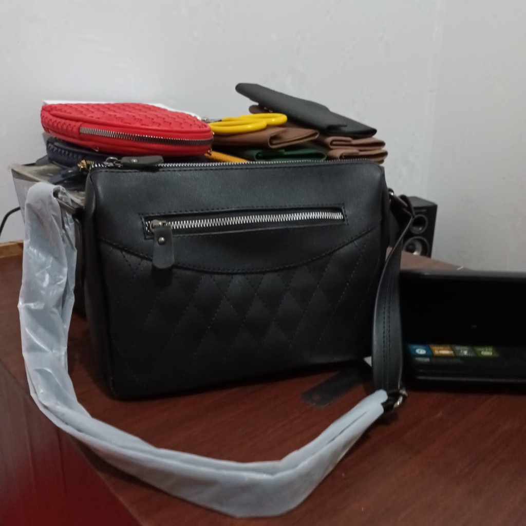 loplop/ tas selempang wanita/ tas wanita murah/tas selempang wanita murah/ tas selempang papirut/ tas papirut