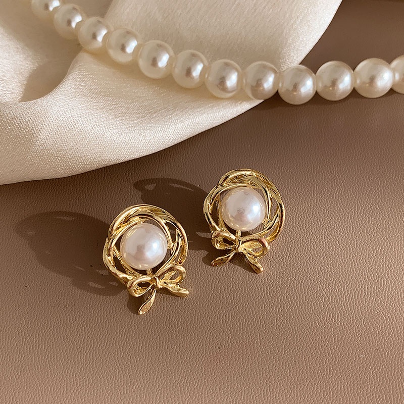 Anting Mutiara Retro Mewah Anting Bunga Indah Elegan2023Aksesoris Fashion Wanita Baru