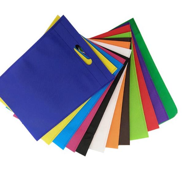 

Paket Promo TAS SOUVENIR GOODIEBAG DCUT OVAL 25X35