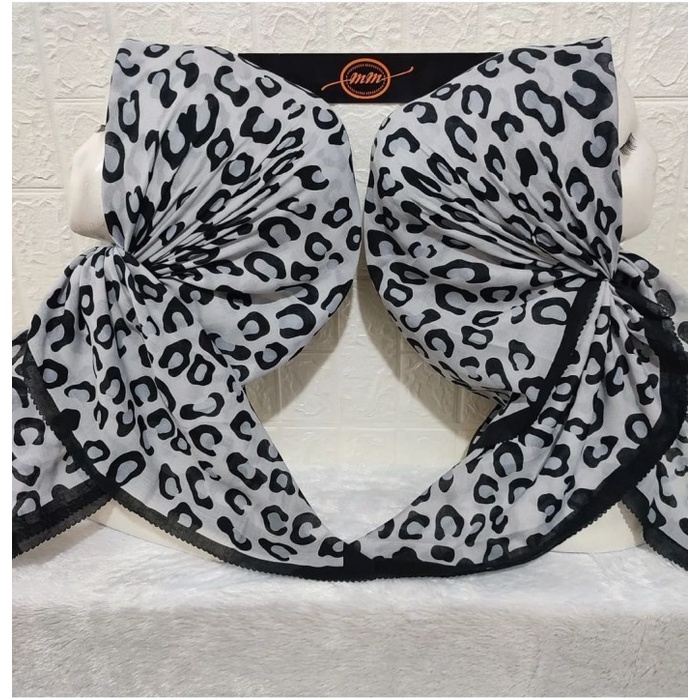 HIJAB SEGI EMPAT MOTIF VOAL LEOPARD JILBAB LEOPARD PREMIUM