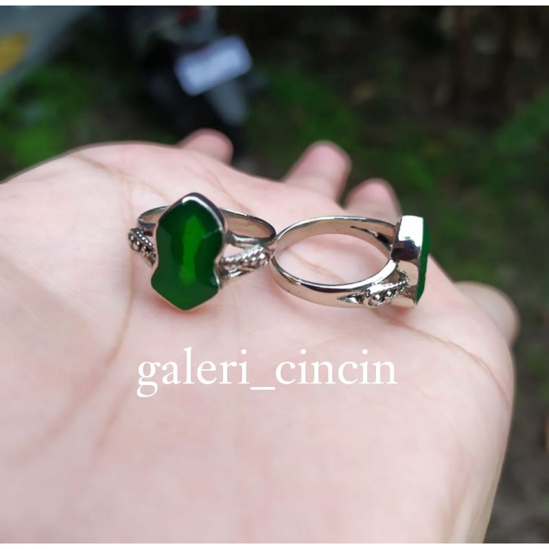 PROMO  cincin terompah ukir wanita hijau
