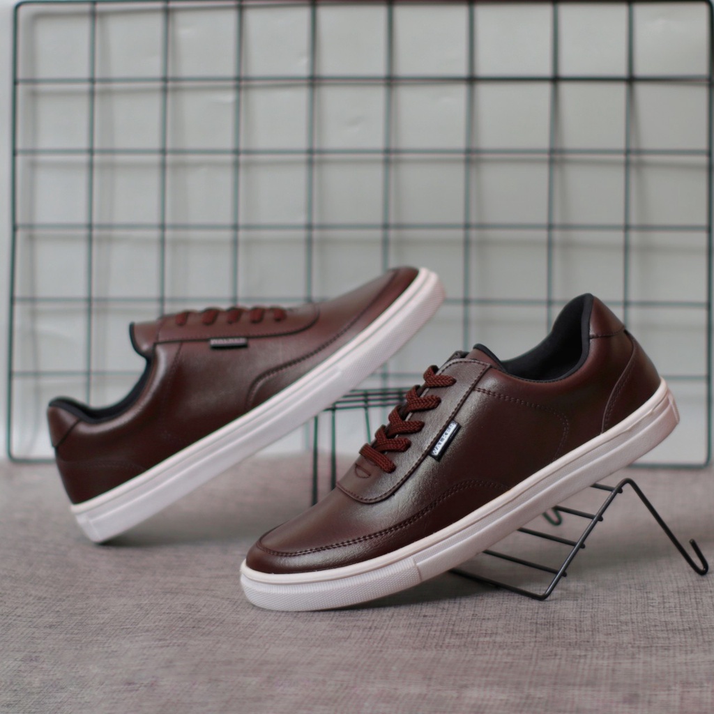 Sepatu sneaker pria sekolah kuliah kerja kantor A004/sepatu pria kulit asli murah- sepatu formal berkualitas 2021 - sepatu pansus pria