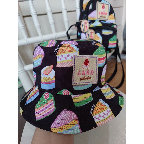 bucket hat wanita import thailand LYN premium motif cupcake/ cake / pattiserrie