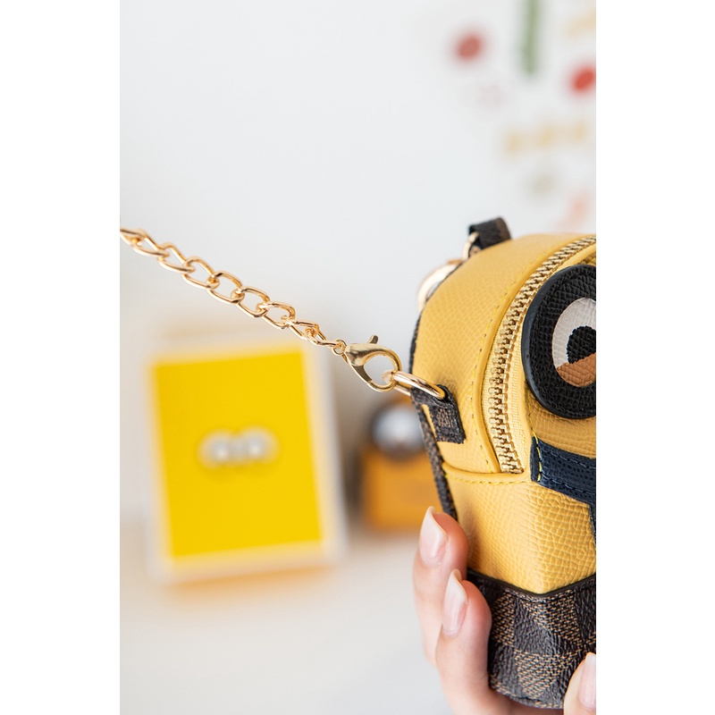GRATIS KOTAK MINION Tas Selempang Minion Tas Mini Wanita Fashion Gantungan Tas  GO7896