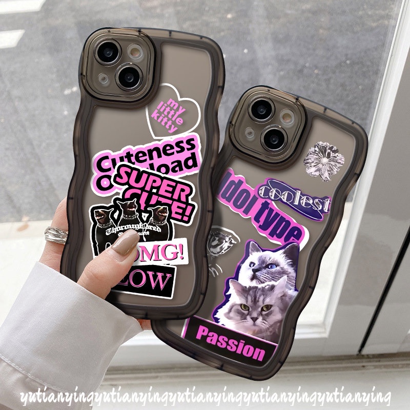 Casing Kucing Keren Untuk Samsung A23 A22 A32 A20 A02s A03s A50s A30s A12 A04s A04 A50 A13 A31 A04E A21s A52 A51 A33 A1 A52s A53 M22 F22 M32 Merek Trendi Stiker Label Lembut Bergelombang Edge Case