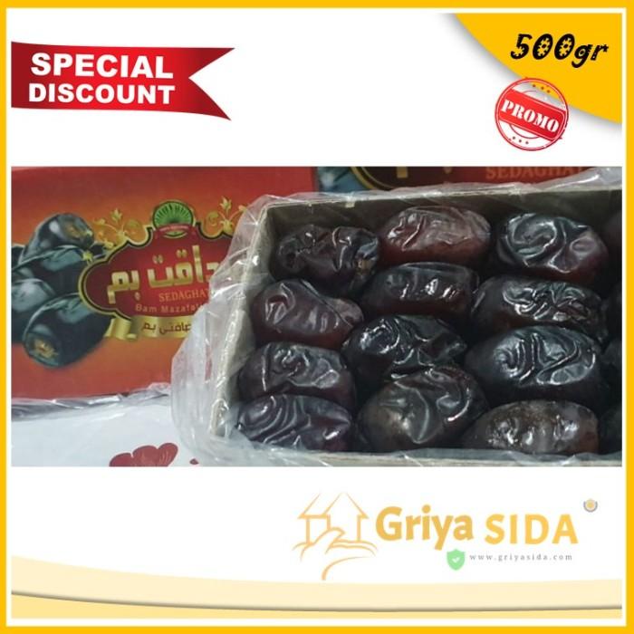 

Kurma Bam Sidaqat 600 gram Fresh Dates lusinan Kurma Anggur bam Grosir