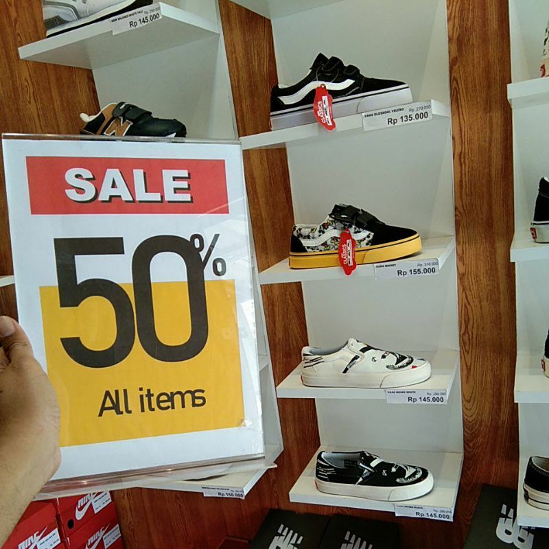 LIVE DISKON 50% ALL ITEM'S SNEAKERS VANS SEPATU SEKOLAH ANAK OLAHRAGA GYM MAIN