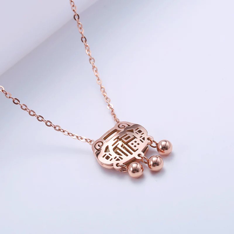 Kalung Rantai Pendek Dengan Liontin Gembok Fortune Untuk Wanita | Kalung Rantai Klavikula Bahan Titanium Steel 18k Warna Rose Gold | Kalung Bahan Stainless Steel