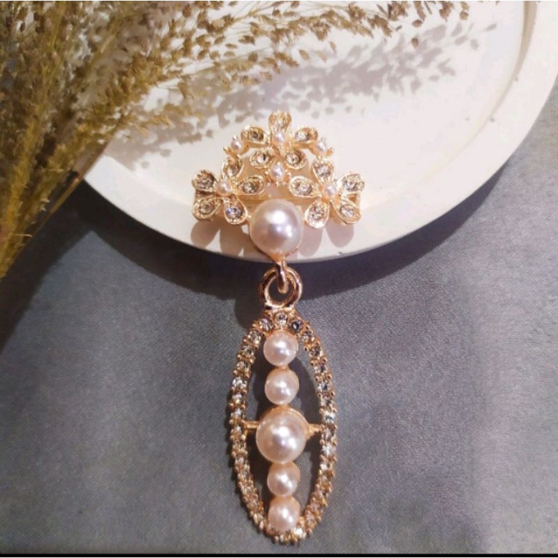 Bros dagu panjang / Bros dagu