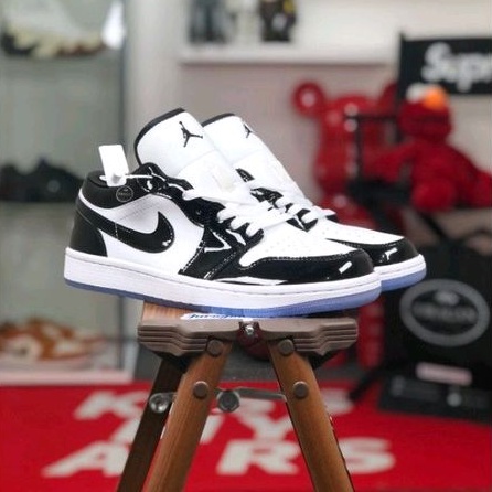 Nike Air Jordan 1 Low SE &quot;Concord&quot;