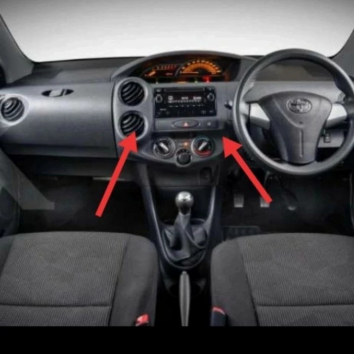 Panel Head Unit Etios valco plus kisi kisi toyota etios asli kode part ori