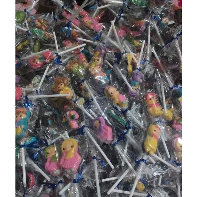 

COKELAT KARAKTER LOLIPOP LUCU, COKELAT KARAKTER PREMIUM MURAH MERIAH, COKELAT HOMEMADE, RASA ENAK HARGA TERJANGKAU