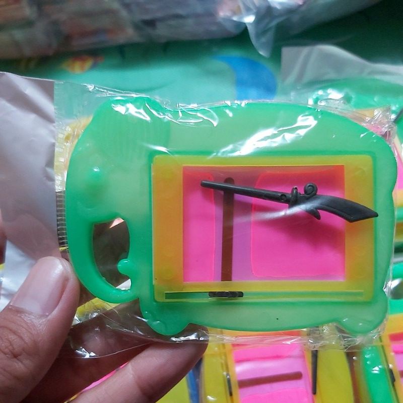 sabak mainan anak buat menulis atau menggambar ukuran 9cm×7cm(harga satuan)