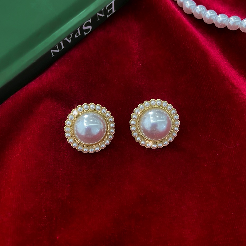 Anting Bulat Mutiara Retro Korea Bentuk Hati Anting Stud Halus2023Aksesoris Fashion Wanita Baru