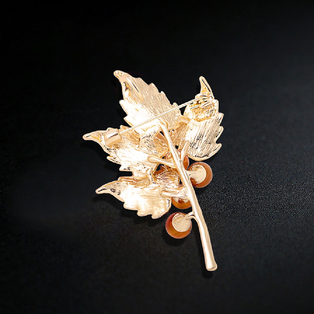 [AdornmentNo1] Bros Daun Maple Mutiara Vintage Untuk Wanita Overcoat Jewelry Pin Aksesoris Pesta [ID]