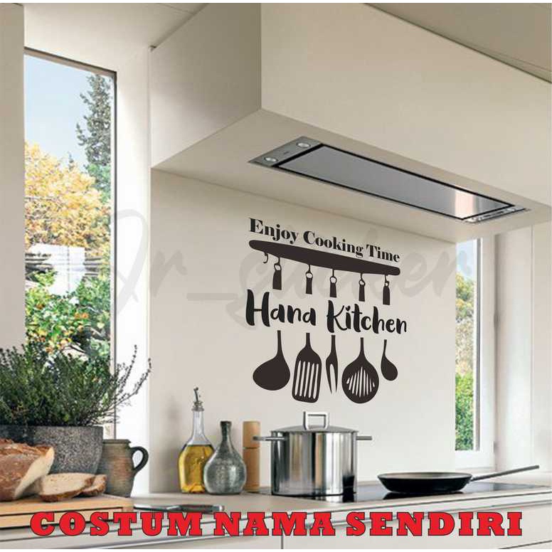 WALL STICKER QUOTE MOTIVASI MOM'S KITCHEN BISA CUSTOME NAMA STIKER DEKORASI DINDING DAPUR RUMAH RUAN