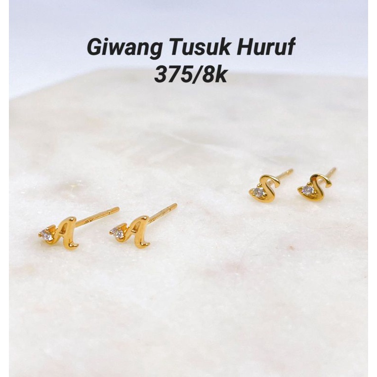 Giwang emas Huruf kadar 375/ 8k