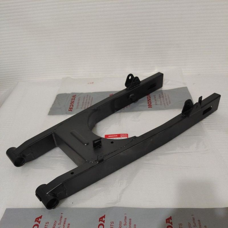 Fork belakang Swing Arm capit udang Honda Verza - Verza 150 Original ASLI Distributor Sparepart RPMs