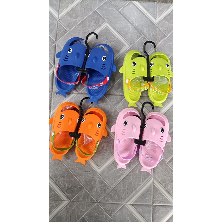 Sandal karet anak / Sandal anak baby shark/ Sandal karet anak anak lancome/sendal murah/sendal PKU