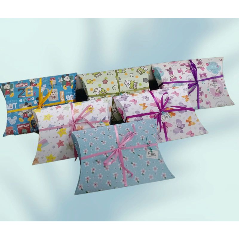 

bungkus kado/paperbag/inarity