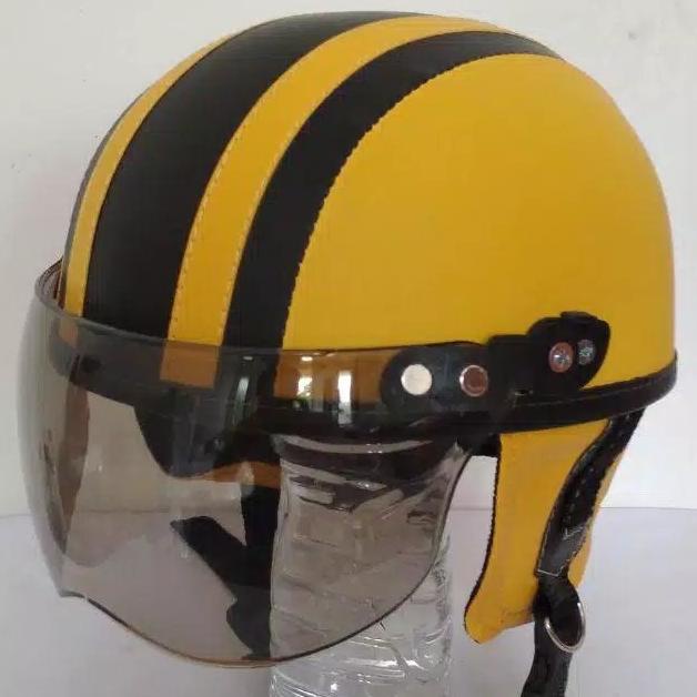 HELM ANAK SHINCHAN/CHIP MOTIF POLOS KUNING GRS HITAM