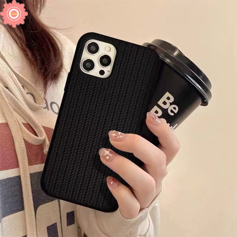 IPHONE Casing Ponsel Simple Mewah Kompatibel Untuk Iphone11 7plus 8plus XR 12 13 14 Pro MAX X XS Max7 8 Plus SE 2020 Pola Sweater Rajut Tahan Kotoran Lembut Full Penutup Belakang