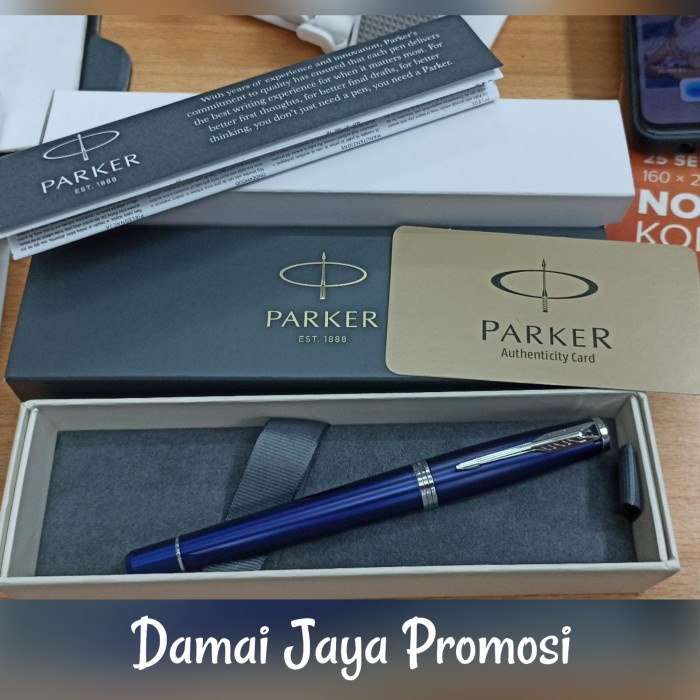 

Pulpen Parker Mewah Premium Original Urban Fashion Blue CT Roller Ball