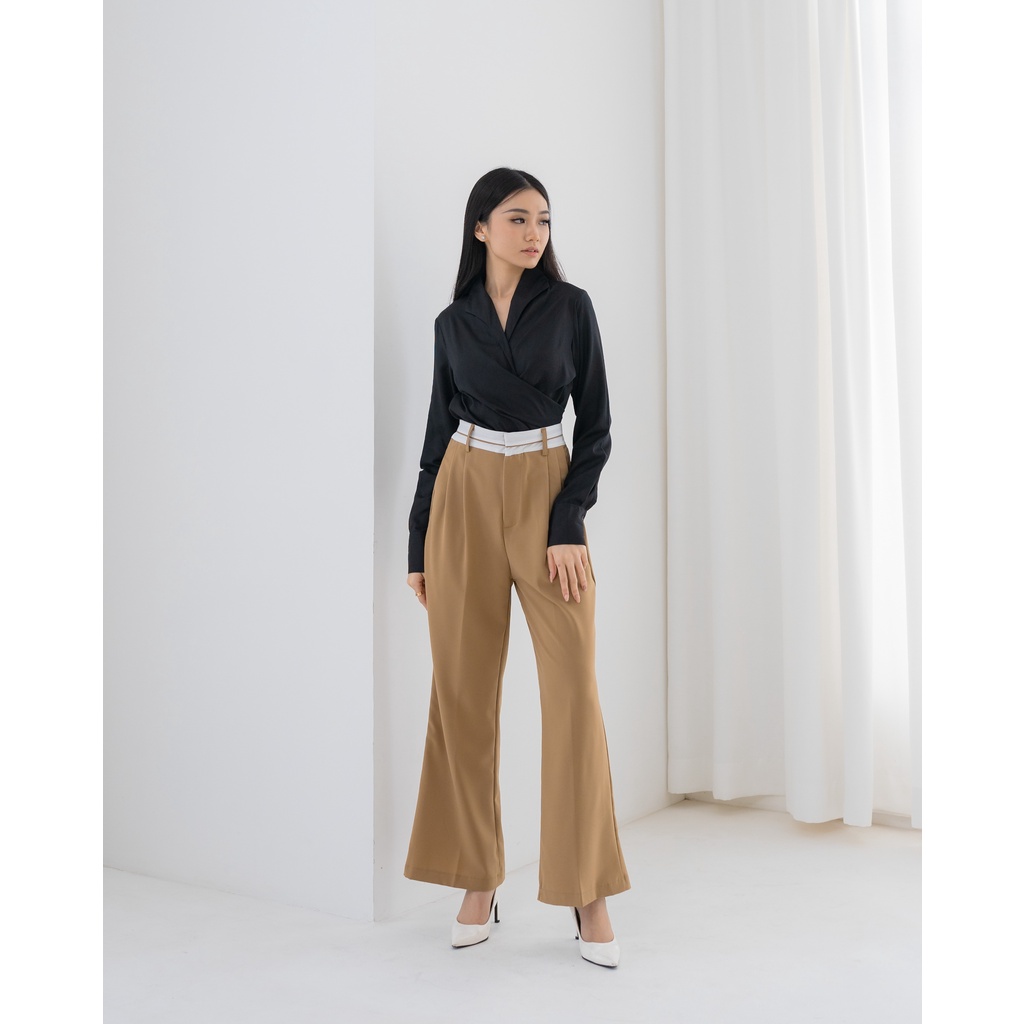 Beige Studio - Decker Top / Kemeja Lengan Panjang Wanita