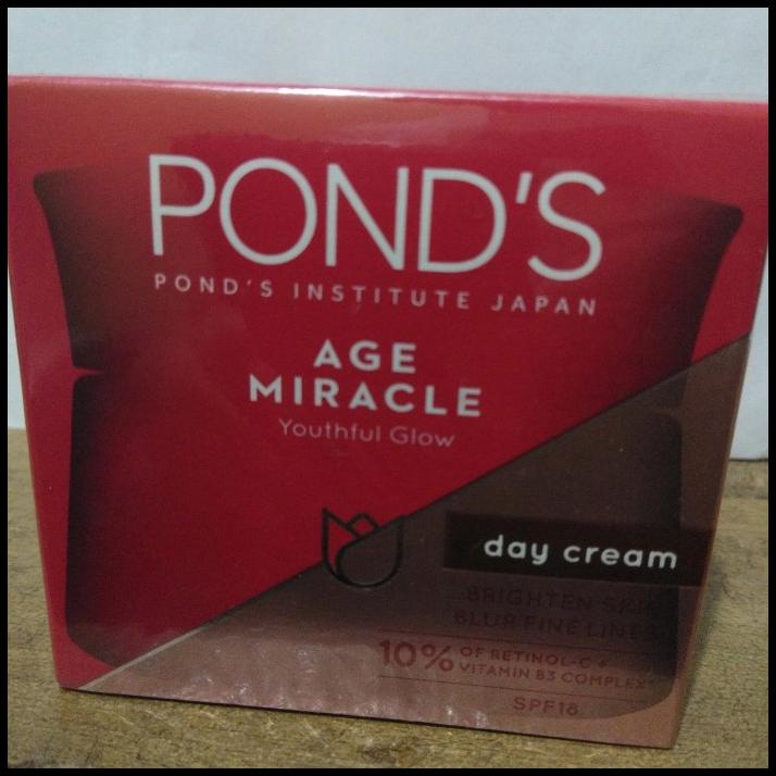Terbatas  Ponds Age Miracle Day Cream 50G