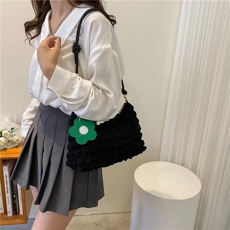 snsd-8960 tas selempang wanita import fashion tas slingbag 385 wanita cantik dan terlaris tas gantungan bunga terkiniian crsi