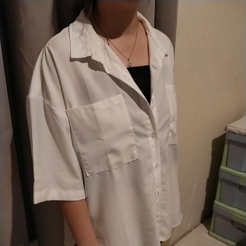 Big size Kemeja putih lengan pendek thrift