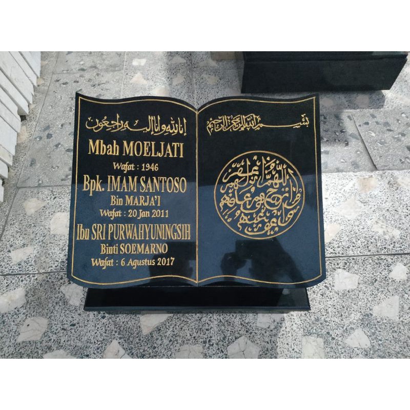 Nisan Granit Hitam Super Model Kitab Bergaransi Free Pecking Kayu
