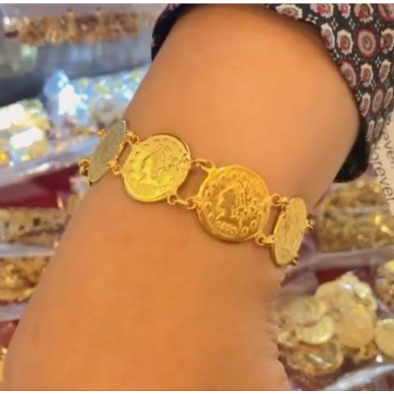 Gelang rantai paun ringgit