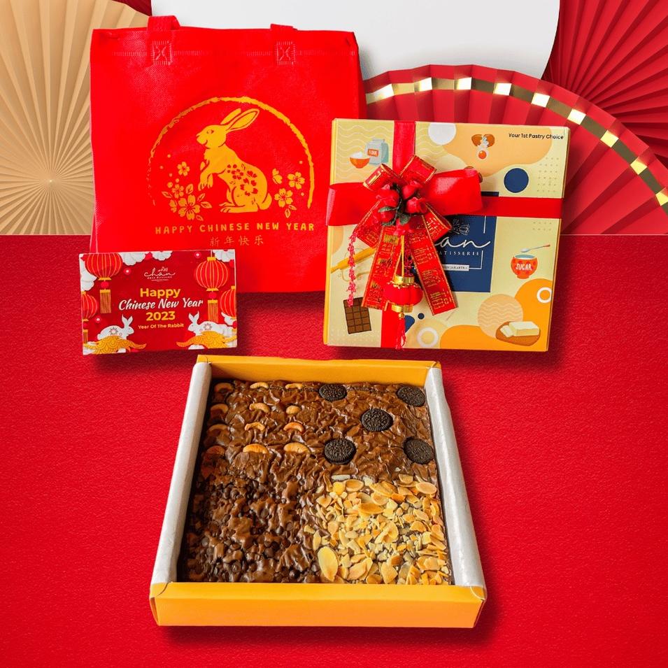 

➱ [READY] Brownies Fudgy Dark Chocolate Chan Patisserie | CHINESE NEW YEAR HAMPERS IMLEK 2023 ➨