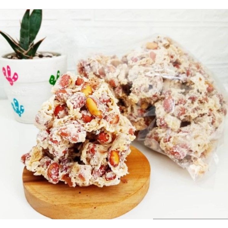 

Peyek Tumpuk | Makanan Ringan Khas Bantul