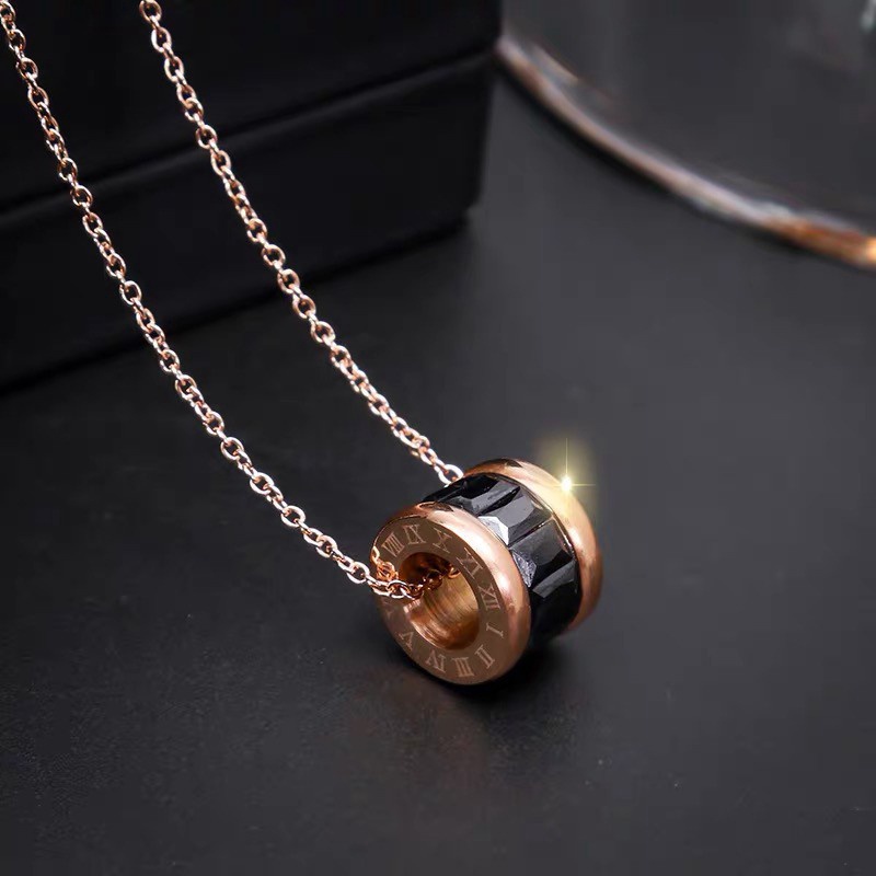 Kalung Rantai Klavikula 18K Titanium Steel Lapis Rose Gold Hias Batu Kristal Warna-Warni