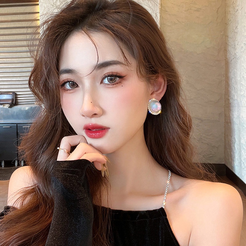 Anting Pejantan Mutiara Berwarna Berlian Imitasi Bulat Vintage woman Korean