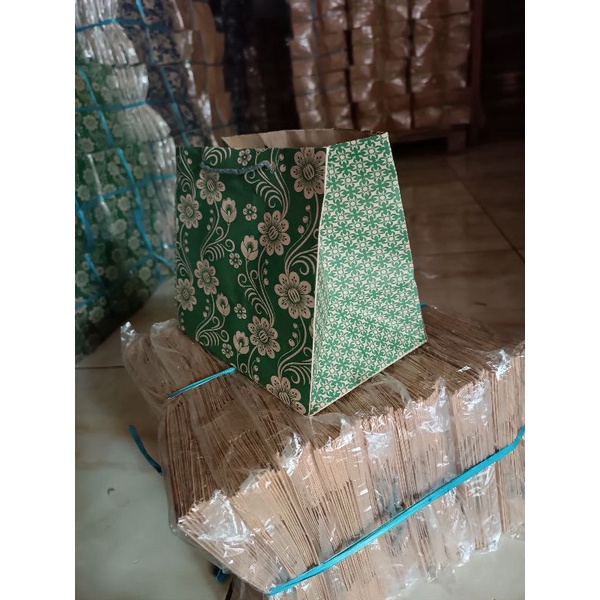

paperbag batik 18*12*16