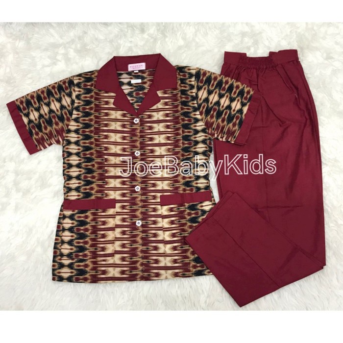 Seragam Babysitter SUSTER motif batik lengan pendek celana panjang