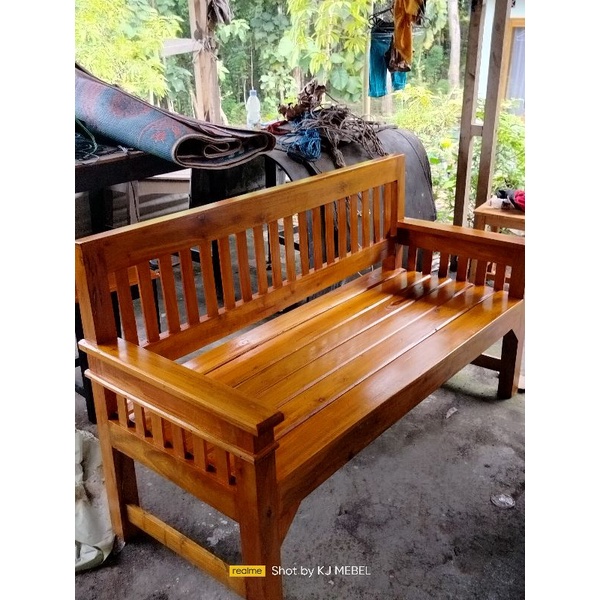 kursi panjang / lincak / resban santai teras