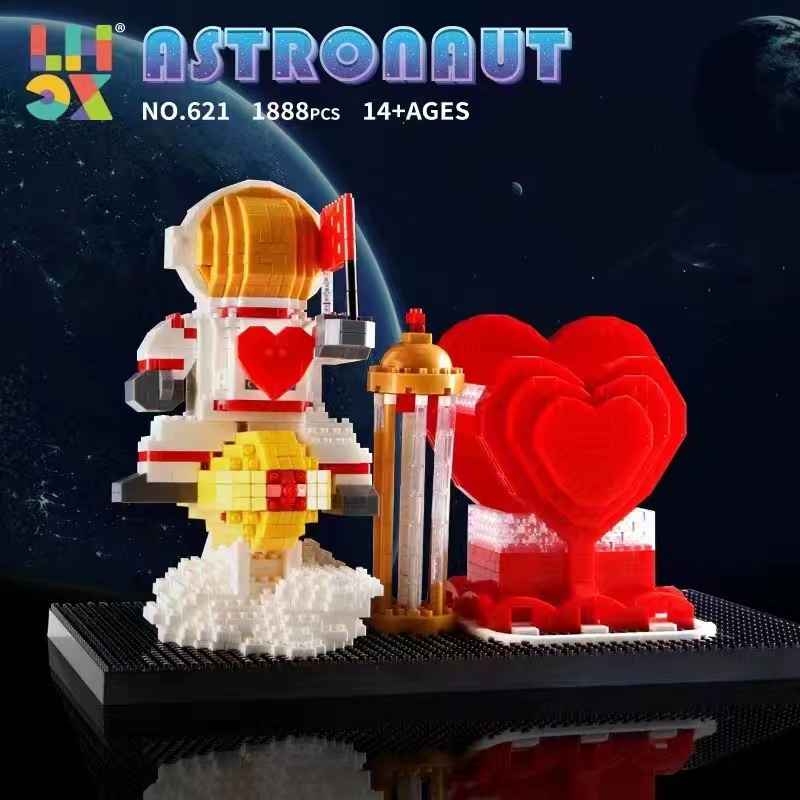 Mainan Balok Susun Astronaut Lampu Model DIY Blok Bangunan Bata Kit Anak Anak Set Hadiah dan Pajangan