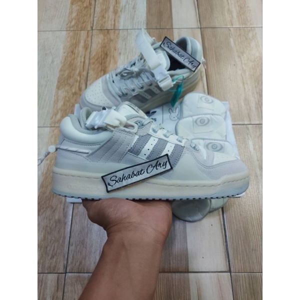 Sepatu Forum Buckle Low Bad Bunny Last Forum