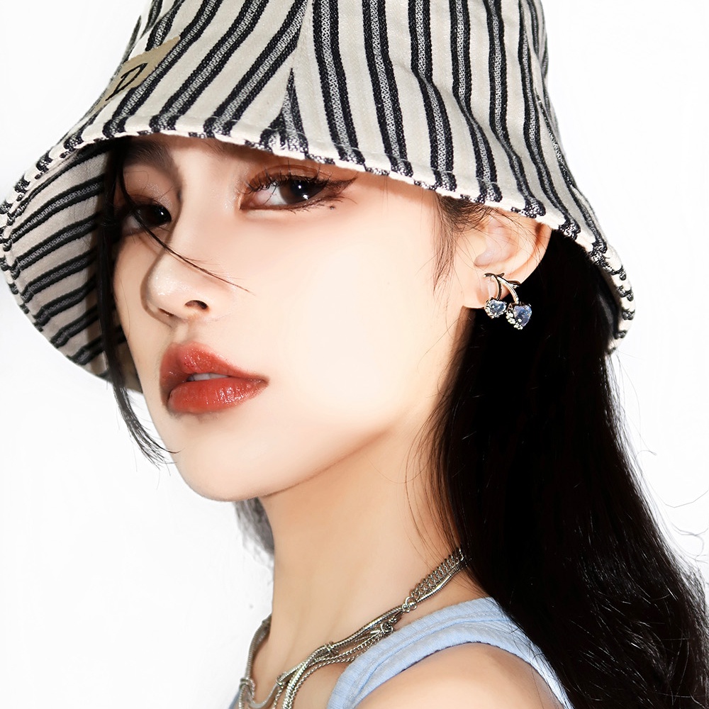 Anting Cherry Manis Ear Studs Serbaguna Untuk Cewek Keren