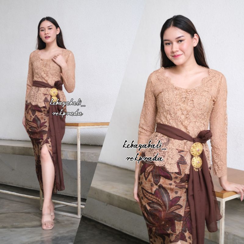 AURA SERIES KEBAYABALI TEPI DEPAN PANJANG MOTIF BUNGA