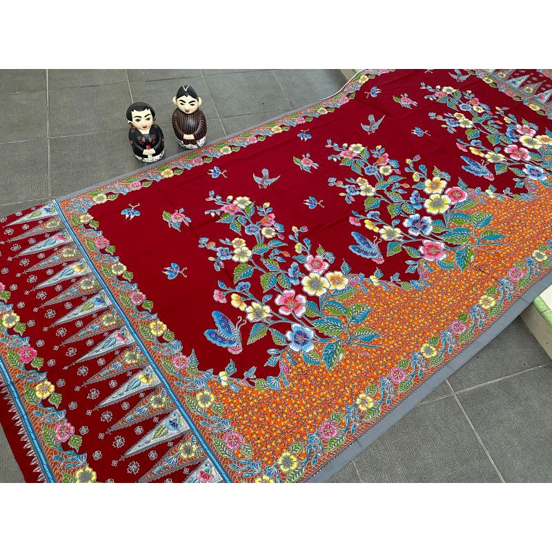 Bahan kain katun Batik Solo motif bunga merah