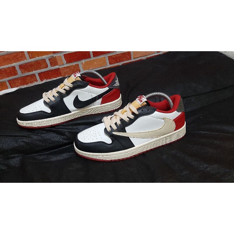 Fragment x Travis Scott x Air Jordan 1 TS White Black University Red CQ4278-088