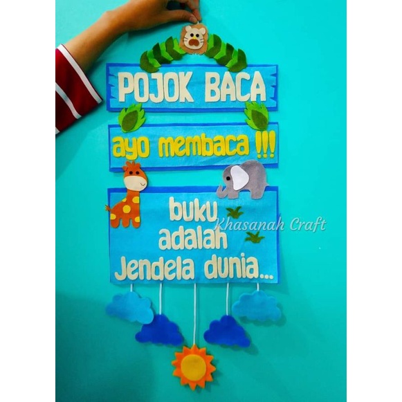 Hiasan dinding flanel pojok baca murah